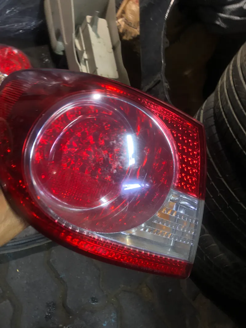 Ikinwoteri cya Corolla Altis cya mazi