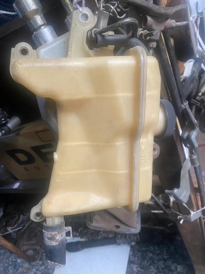 Akajekani ka mazi ka Prius ancien 2008